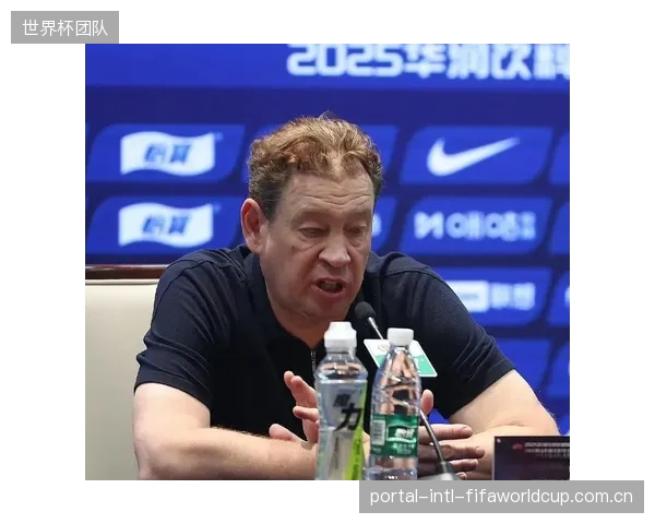 斯卢茨基计划在夏窗引进一名强力中场，以解决球队在中路防守拦截能力不足的问题。